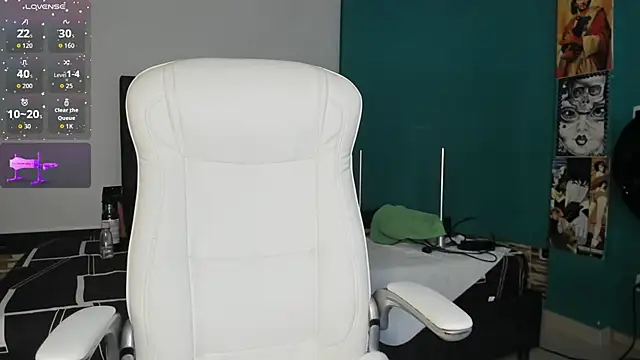 kinky polar online show from February 18, 3:49 am