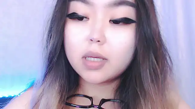 amelia sunlight online show from July 14, 3:49 pm