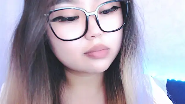 amelia sunlight online show from July 27, 3:20 pm