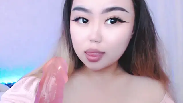 amelia sunlight online show from June 18, 4:56 pm