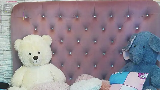 SophiaStarr online show from February 27, 8:52 pm