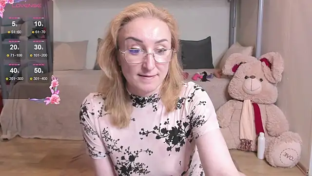 MadissonKiss online show from June 18, 12:23 am