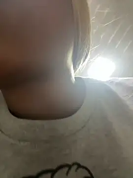 Lilybaudinx96 online show from February 3, 1:05 pm