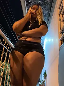 Lilybaudinx96 online show from January 6, 5:44 am