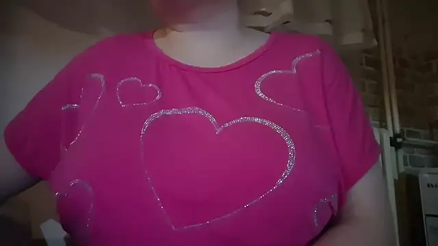 AalinnaK online show from November 30, 4:00 pm