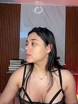 floriamANDjazmin online show from June 15, 7:03 pm