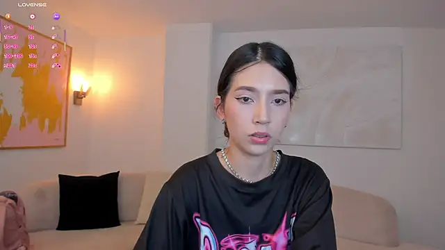 TaraLawrence online show from February 24, 3:38 am