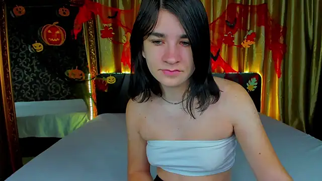  Polly Love  online show from November 1, 7:01 am