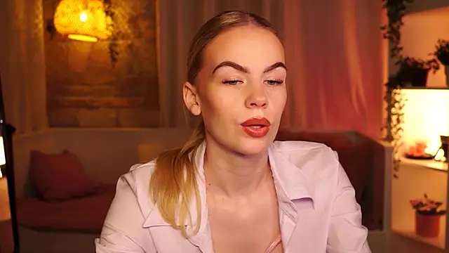 sn0w barbie online show from September 9, 8:36 am