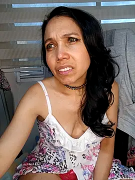 KimPielCanela online show from October 12, 9:39 pm