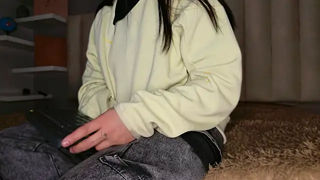 Megan mooree  online show from March 16, 12:42 pm