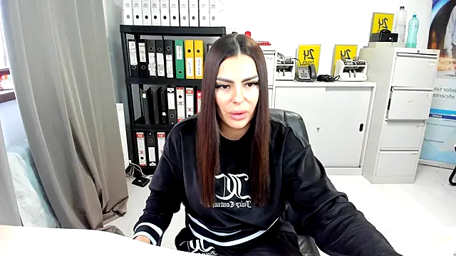 kilenyapatrice online show from November 6, 11:49 am