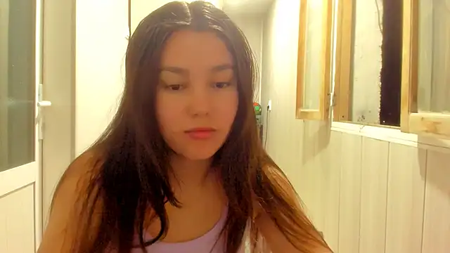 Snapshot of LunaXmii chatting on October 4, 11:42 pm LunaXmii online show from October 4, 11:42 pm