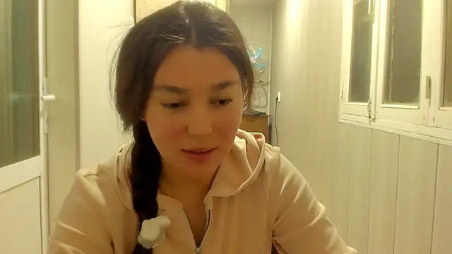 Snapshot of LunaXmii chatting on November 1, 11:31 pm LunaXmii online show from November 1, 11:31 pm