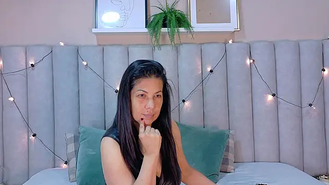 JaylaScott   online show from March 19, 11:47 am