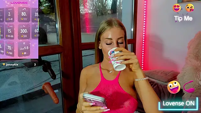 Mia  Milan online show from April 16, 3:40 am