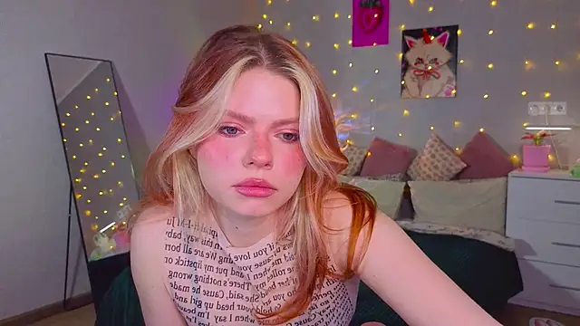 Red  Candy online show from April 2, 4:59 pm