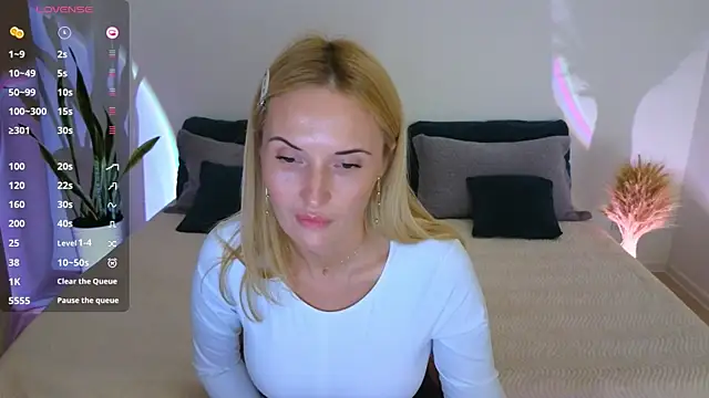 Snapshot of AlisssaRose chatting on September 25, 9:56 pm AlisssaRose online show from September 25, 9:56 pm