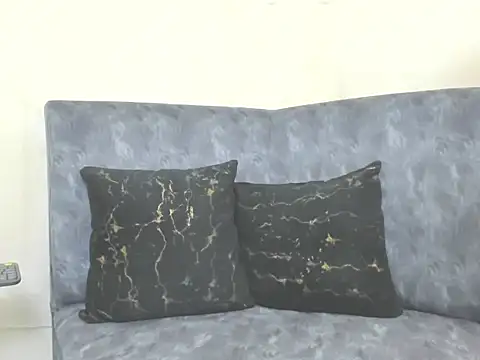 lindacastro02 online show from March 15, 3:14 pm