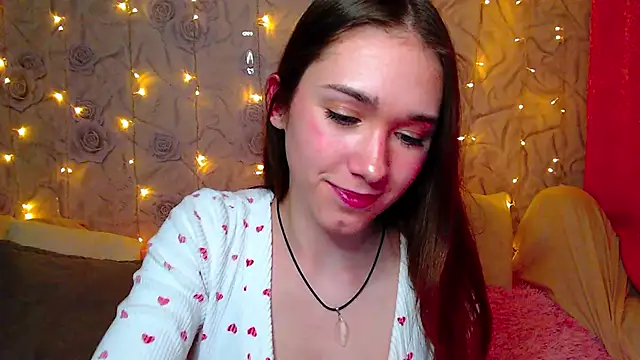 Snapshot of fluffy_kitty_ chatting on October 5, 4:56 pm fluffy kitty online show from October 5, 4:56 pm