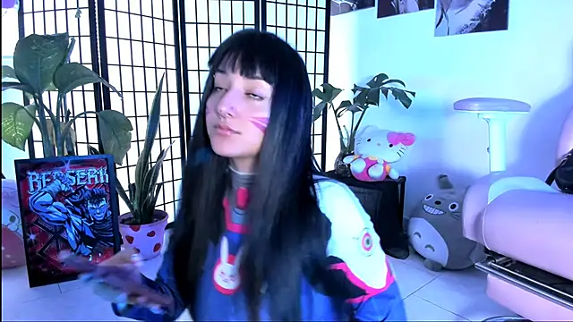 julyana  online show from October 22, 5:18 pm