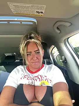 sunshinekisses online show from June 4, 2:21 pm