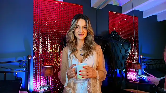 AryTorres  online show from October 5, 12:10 pm