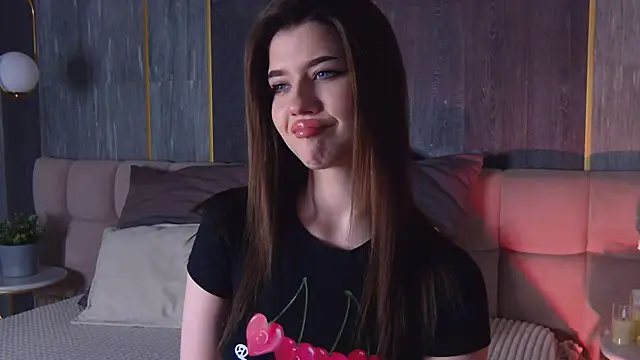 Sara Lewiis online show from April 10, 4:13 pm