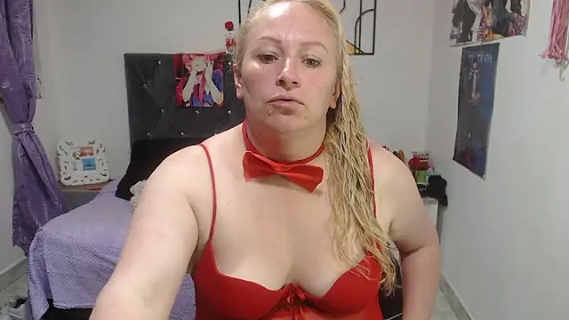 emperabigbootybigass online show from June 4, 2:54 pm