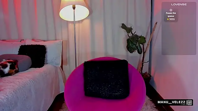 Manu Velez online show from December 20, 7:23 am