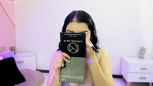 Violetaa diazz online show from February 9, 9:28 pm