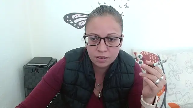 LadyHellene online show from April 4, 12:37 pm