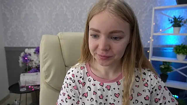 EmilySunshineS online show from November 24, 8:27 am