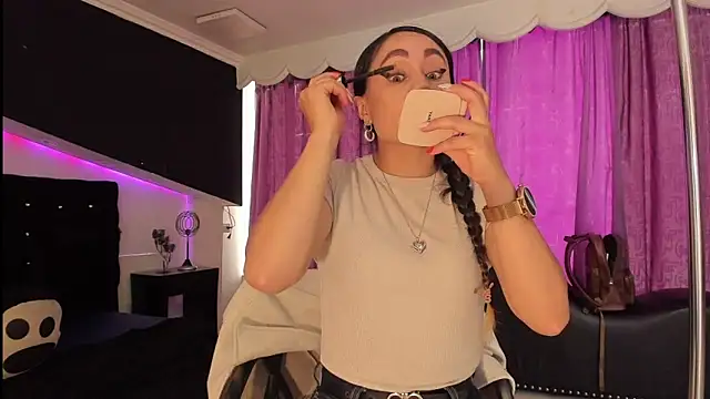 Coral Gibson online show from April 10, 12:33 pm