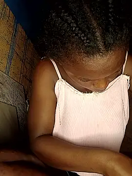 Crazybitchtheanalgoddess4 online show from January 14, 12:37 am