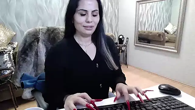 Sara Poison online show from October 6, 2:39 am