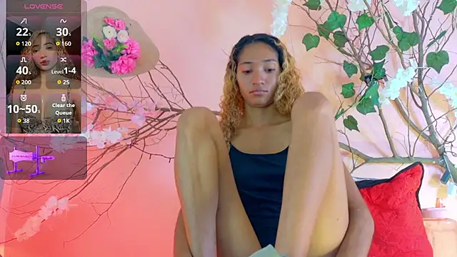 Charlotte Love10 online show from April 14, 12:27 pm