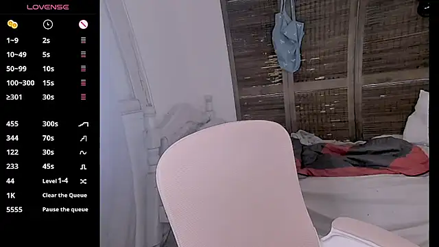 Cinnamondoll19 online show from October 9, 3:32 am