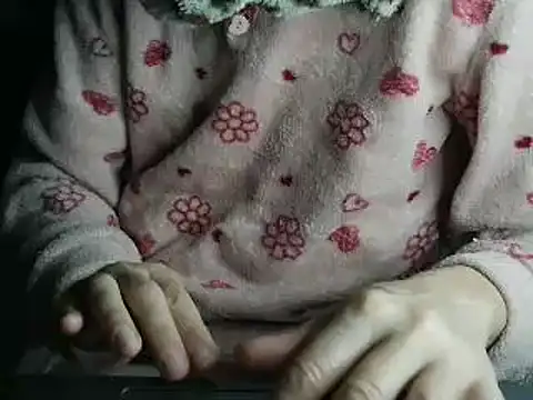 VeneRed online show from March 4, 7:04 am