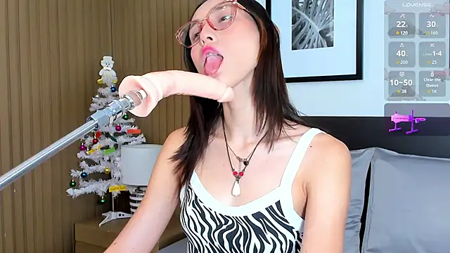 doll bella  online show from December 20, 8:24 pm