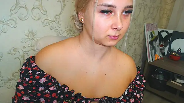 DolphinDreams online show from November 30, 11:14 am