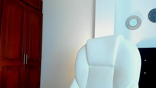 kathyajhonss online show from March 31, 11:16 pm