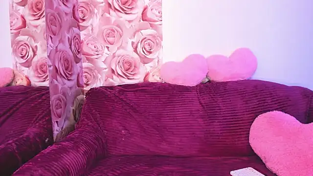 CurlyDreams online show from March 20, 6:18 am