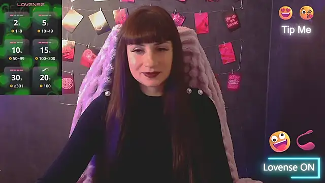 Snapshot of Violla_My chatting on October 23, 5:57 am Violla My online show from October 23, 5:57 am