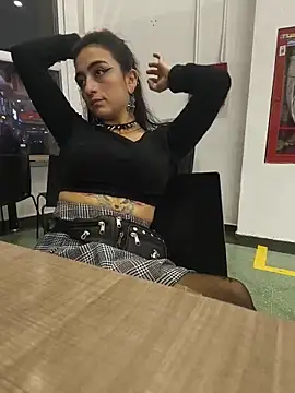 Lila Desiree online show from June 1, 11:38 pm