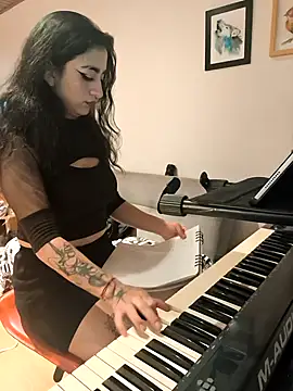 Lila Desiree online show from November 17, 11:16 pm