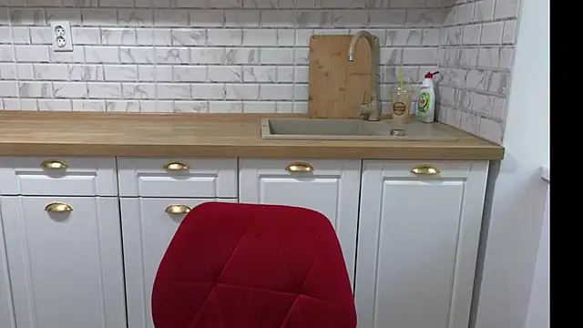 Boom Lora online show from September 16, 6:10 am