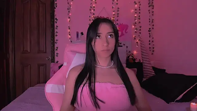 gabyye capprins online show from November 16, 12:45 am