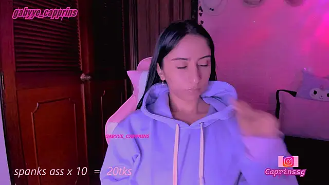 gabyye capprins online show from January 19, 1:35 am