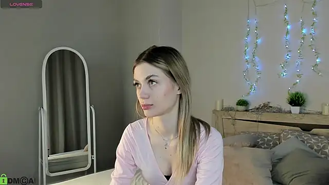 Cherry Price online show from April 5, 11:48 pm